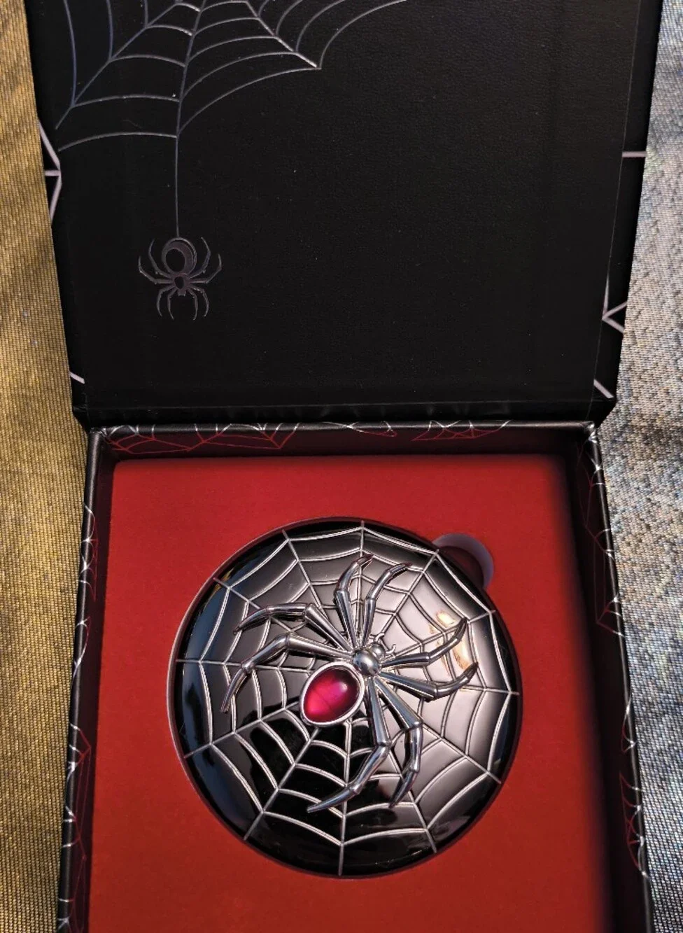 Besame Cosmetics Spider Compact